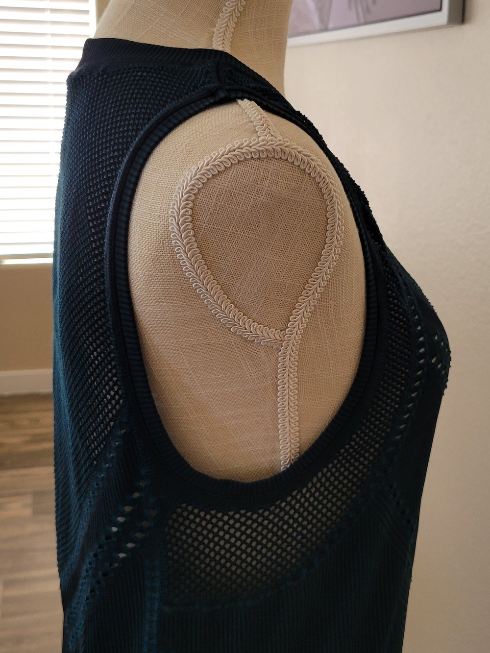 Athleta Oxygen Long Tank Top XL Dark Teal Two-Tone Mesh Seamless Workout Gym - Picture 5 of 10